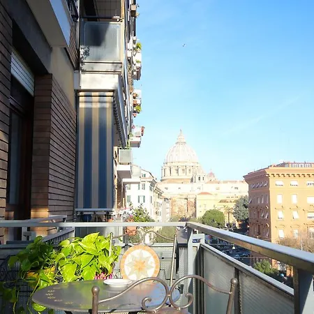 Con Vista San Pietro